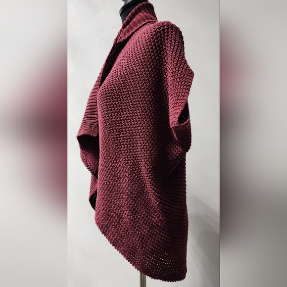 Forever 21 Woman's Knitted Burgandy Cardigan Sz S/P - Picture 5 of 6